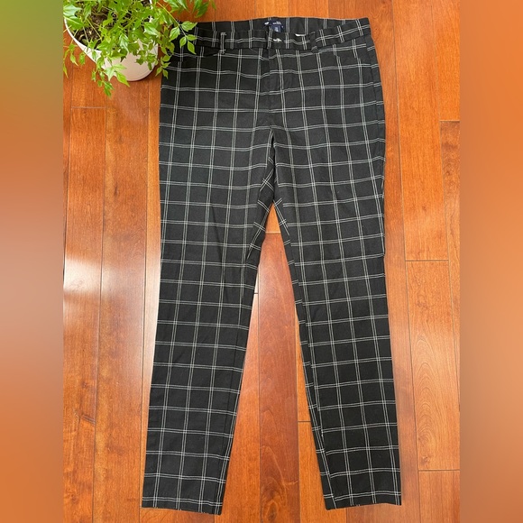 GAP Pants - Gap pants. Size 8